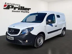 Mercedes Citan 111