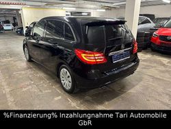Schwarz Gebraucht 2012 Mercedes 200 Sport Limousine | 8.780 € (Guter Preis)