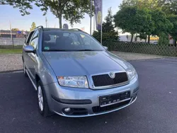 Grau Gebraucht 2005 Skoda Fabia Kombi | 2.250 € (Fairer Preis)