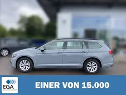 Grau Gebraucht 2022 VW Passat Business Kombi | 26.340 € (Fairer Preis)