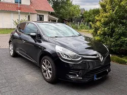 Schwarz Gebraucht 2018 Renault Clio IV Kleinwagen | 10.900 € (Etwas zu teuer)