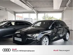 Schwarz Neu 2025 Audi A3 Sportback e-tron Sport Limousine | 50.965 € (Teuer)