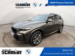 Manhattan metallic Gebraucht 2024 BMW X5 M Sport SUV | 75.890 € (Superpreis)