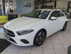 Polarweiß Gebraucht 2024 Mercedes A180 Limousine | 29.990 € (Fairer Preis)