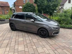 Grau Gebraucht 2019 Citroën C4 SpaceTourer Start Van / Kleinbus | 17.400 € (Fairer Preis)