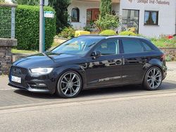 Schwarz Gebraucht 2014 Audi A3 Sportback Attraction Limousine | 8.800 € (Fairer Preis)