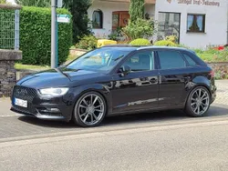 Schwarz Gebraucht 2014 Audi A3 Sportback Attraction Limousine | 8.999 € (Fairer Preis)