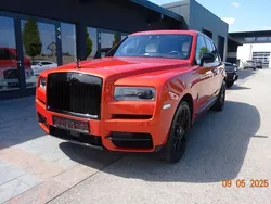 Orange Gebraucht 2019 Rolls Royce Cullinan SUV | 324.000 € (Teuer)
