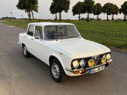 Weiß Gebraucht 1975 Alfa Romeo Giulia Super Limousine | 18.900 €