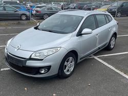 Silber Gebraucht 2012 Renault Mégane GrandTour Kombi | 3.350 € (Fairer Preis)