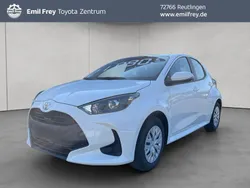Weiß Neu 2025 Toyota Yaris Hybrid Team Limousine | 21.690 € (Superpreis)