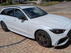 Weiß Gebraucht 2022 Mercedes C300e AMG line Kombi | 36.500 € (Fairer Preis)