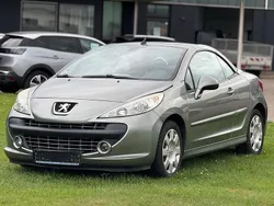 Silber Gebraucht 2008 Peugeot 207 CC Filou Cabrio | 2.700 € (Fairer Preis)
