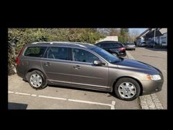 Grau Gebraucht 2011 Volvo V70 Summum Kombi | 6.300 € (Guter Preis)
