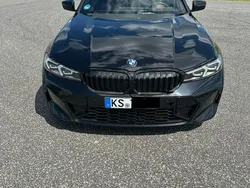 Schwarz Gebraucht 2023 BMW 330 Kombi | 39.850 € (Fairer Preis)