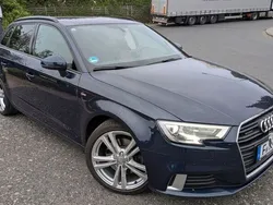 Blau Gebraucht 2018 Audi A3 Sportback Ambiente Limousine | 17.950 € (Superpreis)