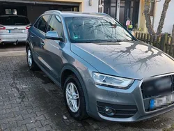 Grau Gebraucht 2013 Audi Q3 SUV | 11.500 € (Guter Preis)