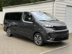 Titanium grau Neu 2025 Peugeot Traveller Premium Van / Kleinbus | 47.970 € (Fairer Preis)