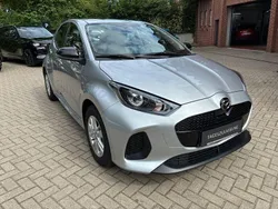 Silber Neu 2025 Mazda 2 Center-Line Limousine | 22.950 € (Fairer Preis)