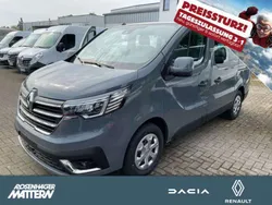 Schiefergrau Neu 2024 Renault Trafic Life Van | 46.990 €