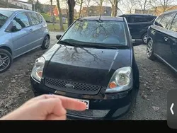 Schwarz Gebraucht 2006 Ford Fiesta Kleinwagen | 300 € (Superpreis)