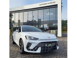 Weiss Gebraucht 2025 Cupra Leon Kombi | 32.890 € (Guter Preis)