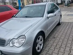 Silber Gebraucht 2002 Mercedes C200 Limousine | 1.499 € (Guter Preis)