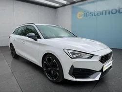 Weiß Gebraucht 2021 Cupra Leon Kombi | 28.599 € (Guter Preis)