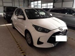 Weiß Gebraucht 2024 Toyota Yaris Comfort Kleinwagen | 15.490 € (Etwas zu teuer)