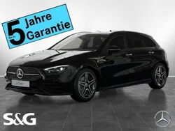 Metalliclack kosmosschwarz Gebraucht 2025 Mercedes A180 AMG Limousine | 44.200 €