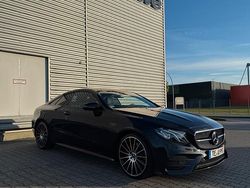Schwarz Gebraucht 2018 Mercedes 220 AMG line Coupé | 34.000 € (Teuer)