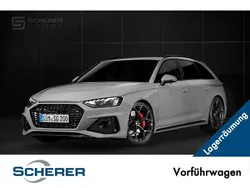 Grau Gebraucht 2025 Audi RS4 Sport Kombi | 99.900 €