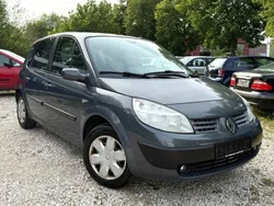 Grau Gebraucht 2006 Renault Scénic II Avantage Van / Kleinbus | 2.999 € (Etwas zu teuer)