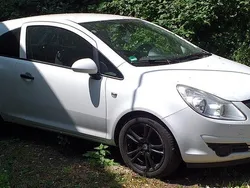 Weiß Gebraucht 2009 Opel Corsa Kleinwagen | 700 € (Superpreis)