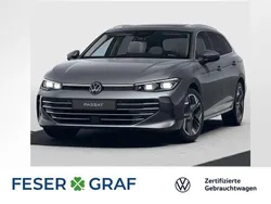 Diabasgrau metallic Gebraucht 2024 VW Passat Elegance Kombi | 56.990 €