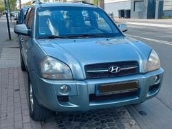 Blau Gebraucht 2005 Hyundai Tucson SUV | 2.900 € (Fairer Preis)