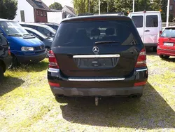 Schwarz Gebraucht 2008 Mercedes GL320 SUV | 6.700 €