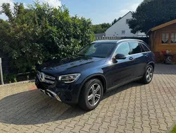 Blau Gebraucht 2021 Mercedes GLC200 SUV | 39.000 €