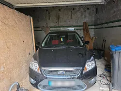 Schwarz Gebraucht 2009 Ford Focus Kombi | 1.500 € (Guter Preis)