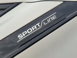 Weiß Gebraucht 2023 Skoda Enyaq iV SportLine SUV | 39.790 € (Guter Preis)