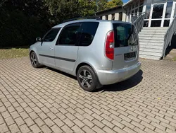 Silber Gebraucht 2010 Skoda Roomster Kombi | 1.550 € (Superpreis)