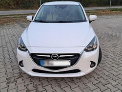 Weiß Gebraucht 2015 Mazda 2 Edition Limousine | 8.299 € (Fairer Preis)