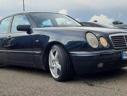 Schwarz Gebraucht 1996 Mercedes E230 Avantgarde Limousine | 3.500 € (Fairer Preis)