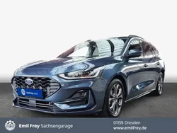 Blau Gebraucht 2023 Ford Focus ST-Line X Kombi | 21.940 € (Guter Preis)