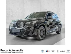 Schwarz Gebraucht 2025 BMW iX1 M Sport SUV | 54.840 €