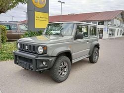 Grau Gebraucht 2024 Suzuki Jimny SUV | 32.900 € (Etwas zu teuer)