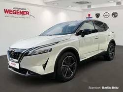 Pearl white/black m Gebraucht 2024 Nissan Qashqai Tekna SUV | 32.990 € (Fairer Preis)