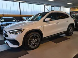 Digitalweiss metalliclack Gebraucht 2021 Mercedes GLA250 AMG SUV | 35.990 € (Fairer Preis)