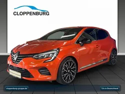 Orange Gebraucht 2023 Renault Clio V Techno Limousine | 20.980 € (Etwas zu teuer)