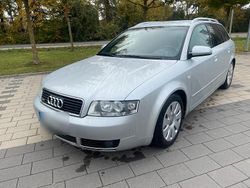 Silber Gebraucht 2004 Audi A4 S-Line Kombi | 4.599 €